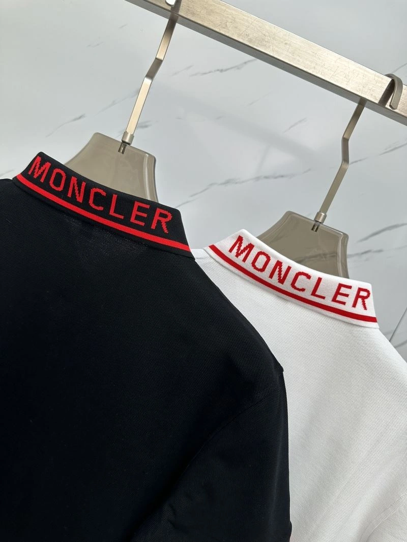 Moncler T-Shirts SmoothTexture 142221