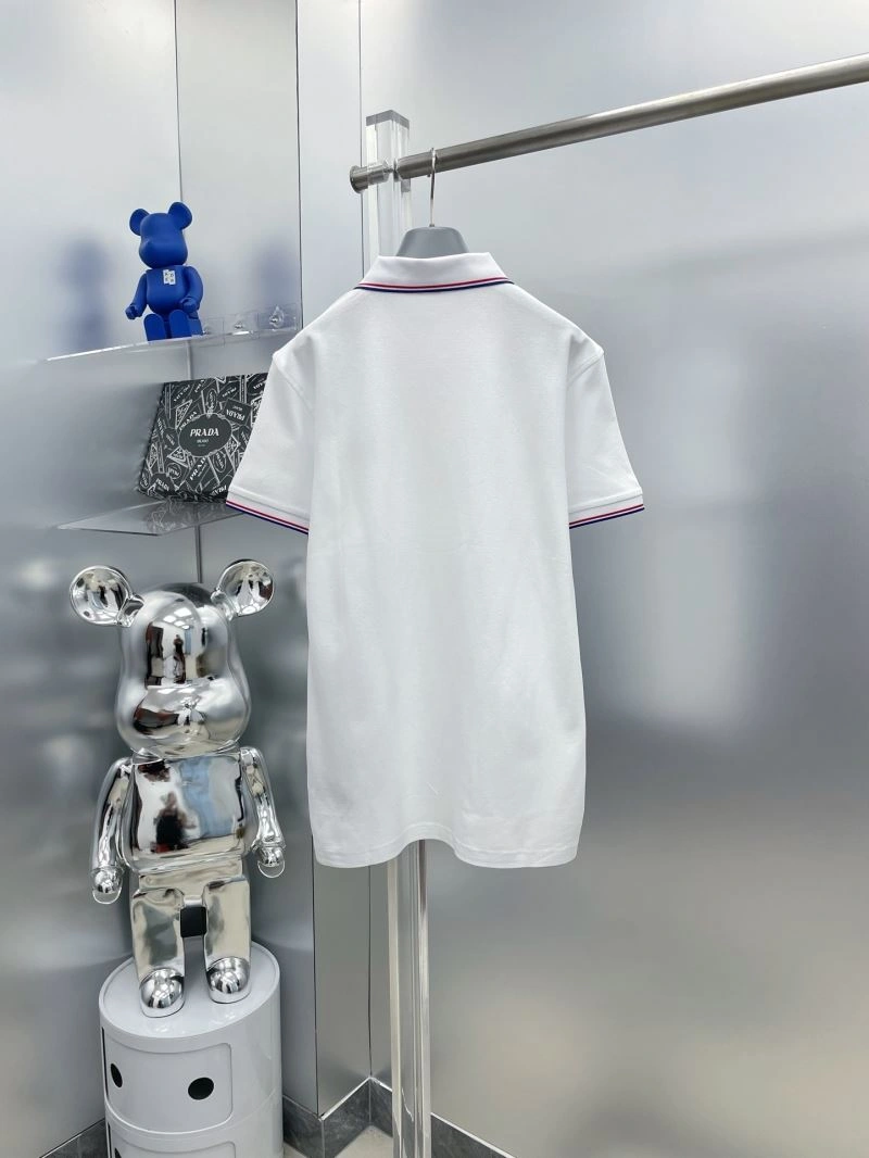 Moncler T-Shirts Soft 142208