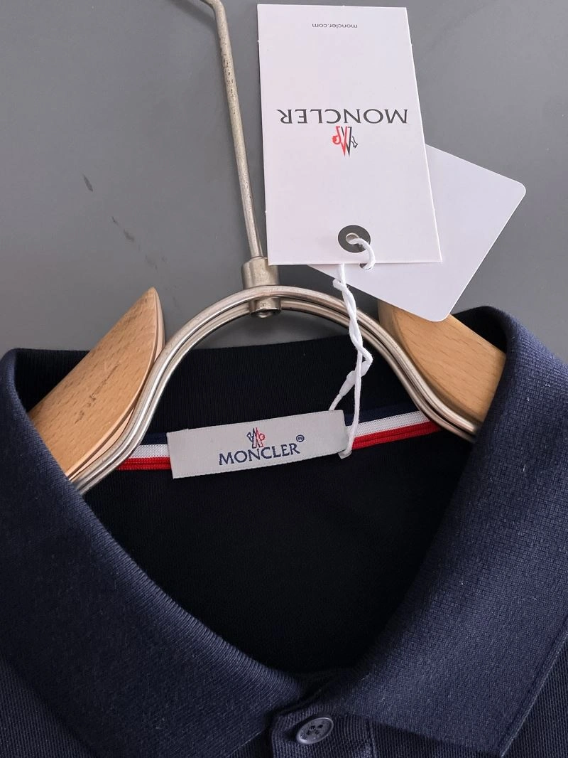 Sophisticated Moncler T-Shirts 142194