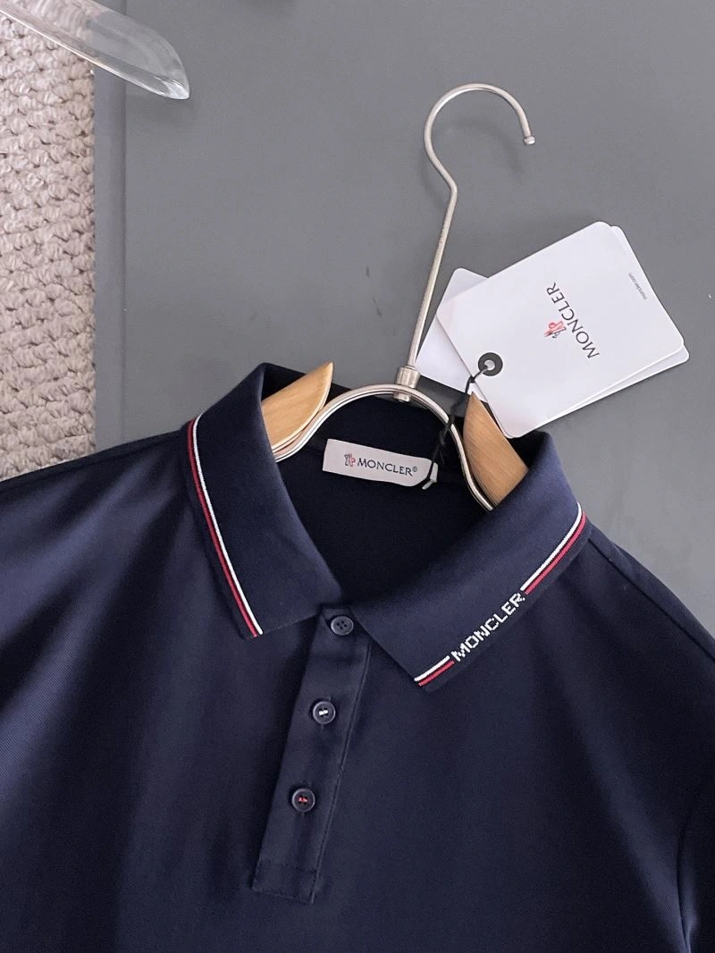 Moncler T-Shirts Lightweight 142190