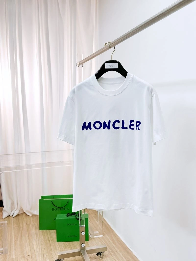 Lightweight Moncler T-Shirts 141794