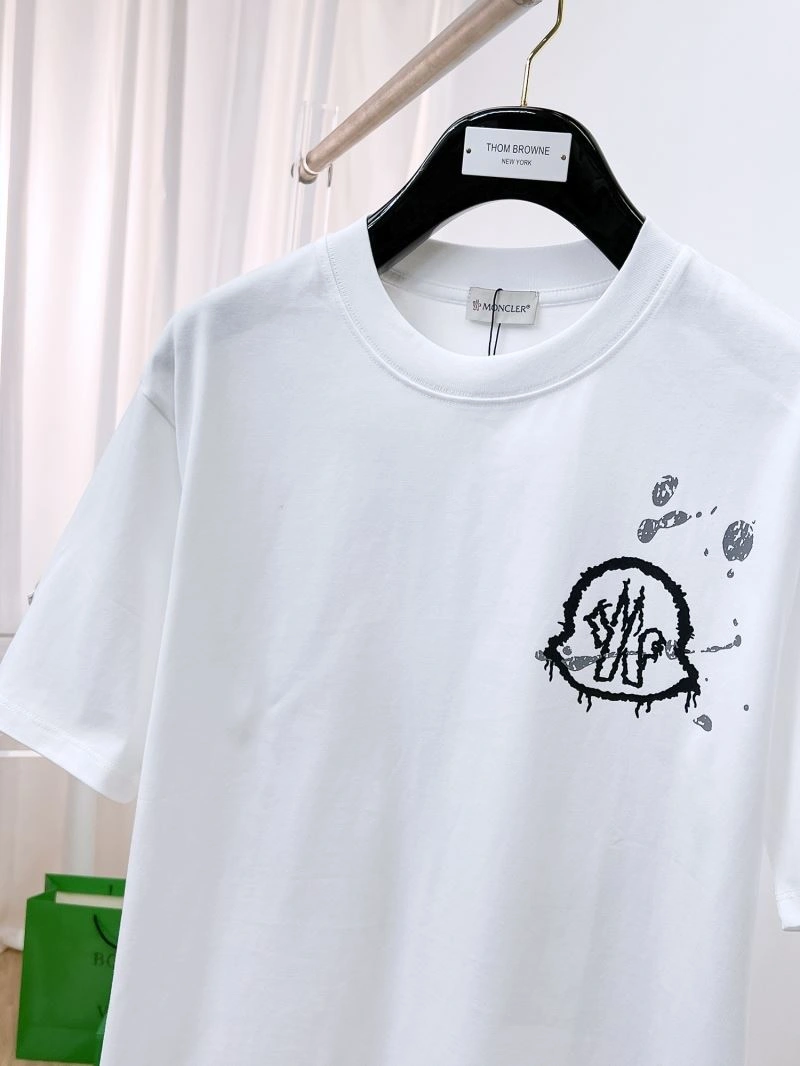 Moncler T-Shirts SunProtective 141800