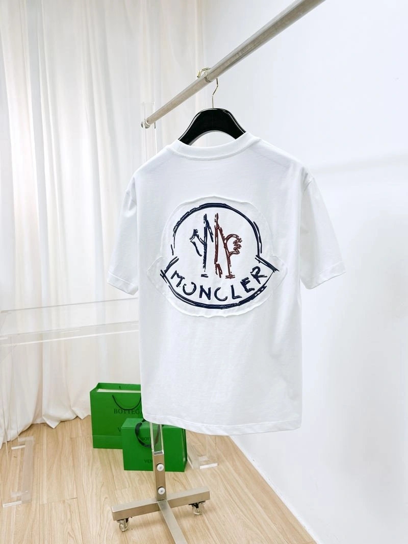Moncler T-Shirts SmoothTexture 141788