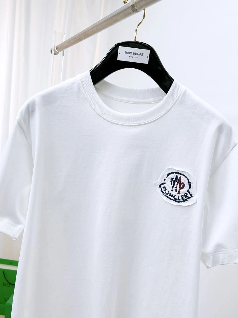 Moncler T-Shirts SmoothTexture 141788