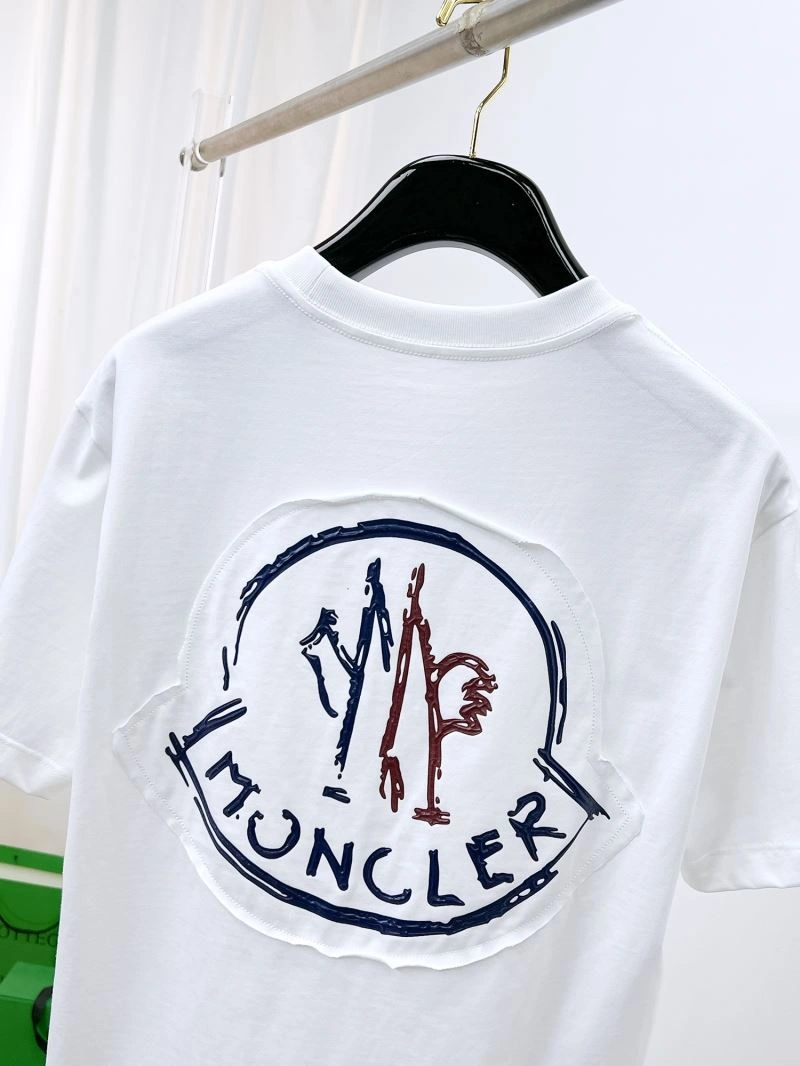 Moncler T-Shirts SmoothTexture 141788