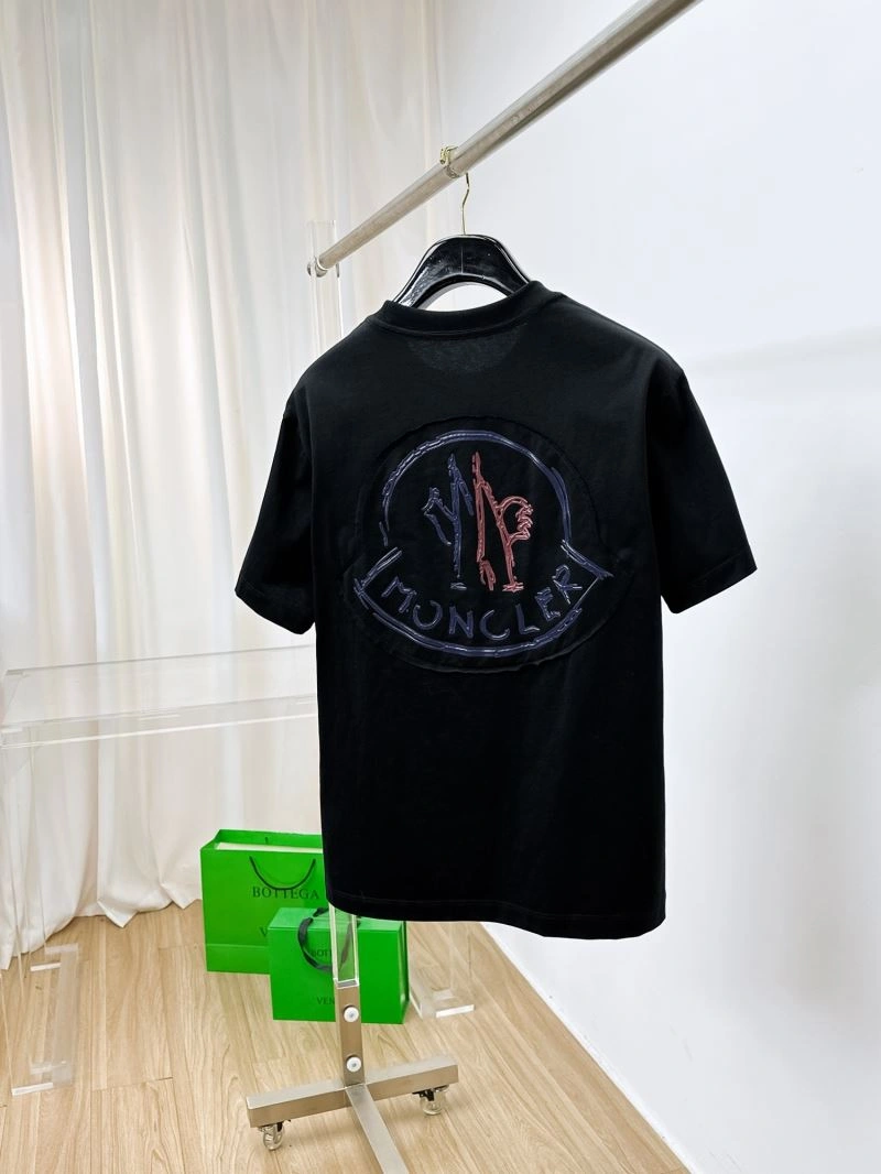 ComfortFit Moncler T-Shirts 141790