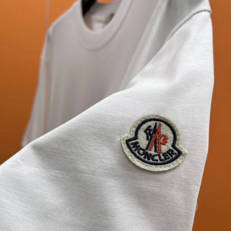 Moncler T-Shirts SoftTouch 141776