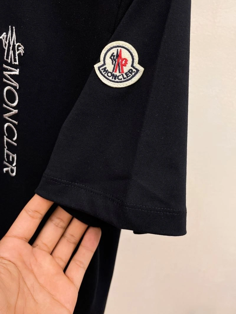 Seasonal Moncler T-Shirts 141780