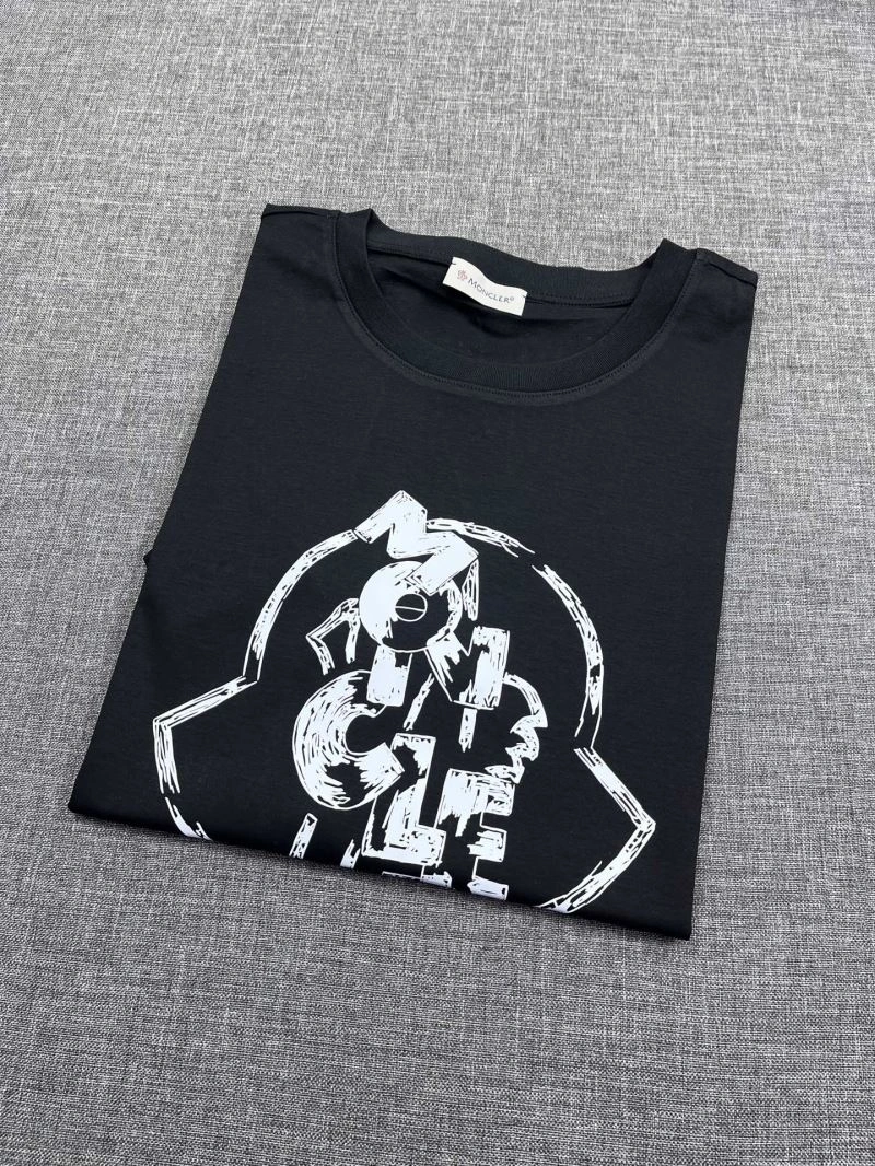 Moncler T-Shirts Supportive 141778