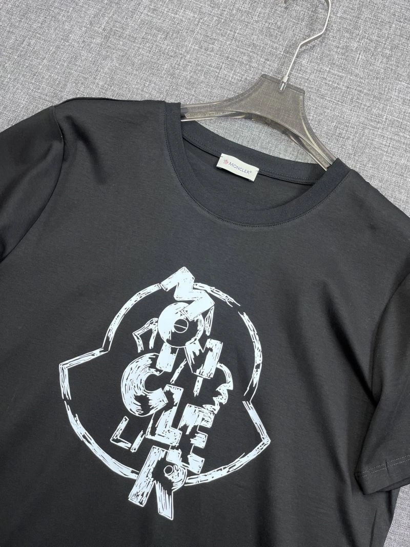 Moncler T-Shirts Supportive 141778