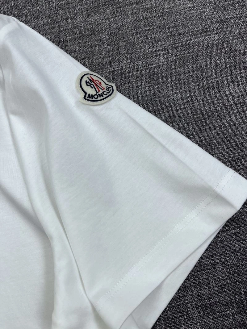 TechFriendly Moncler T-Shirts 141775