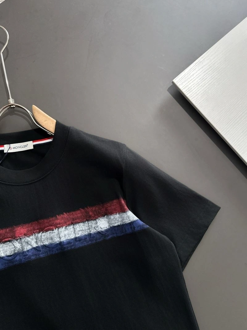 ComfortFit Moncler T-Shirts 141761
