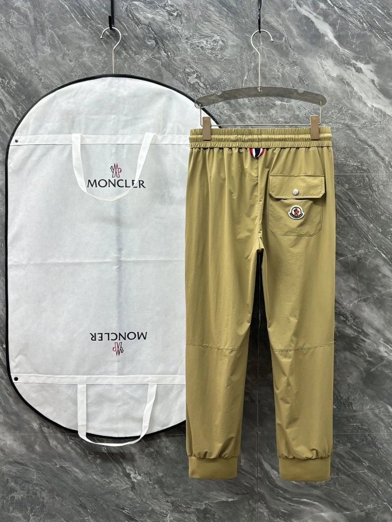 Moncler T-Shirts Durable 141750