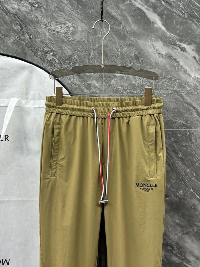 Moncler T-Shirts Durable 141750