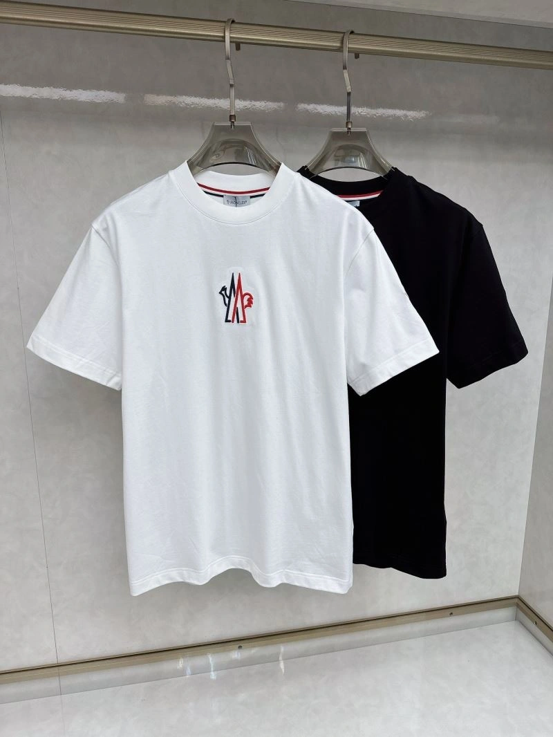 Moncler T-Shirts Lightweight 141755