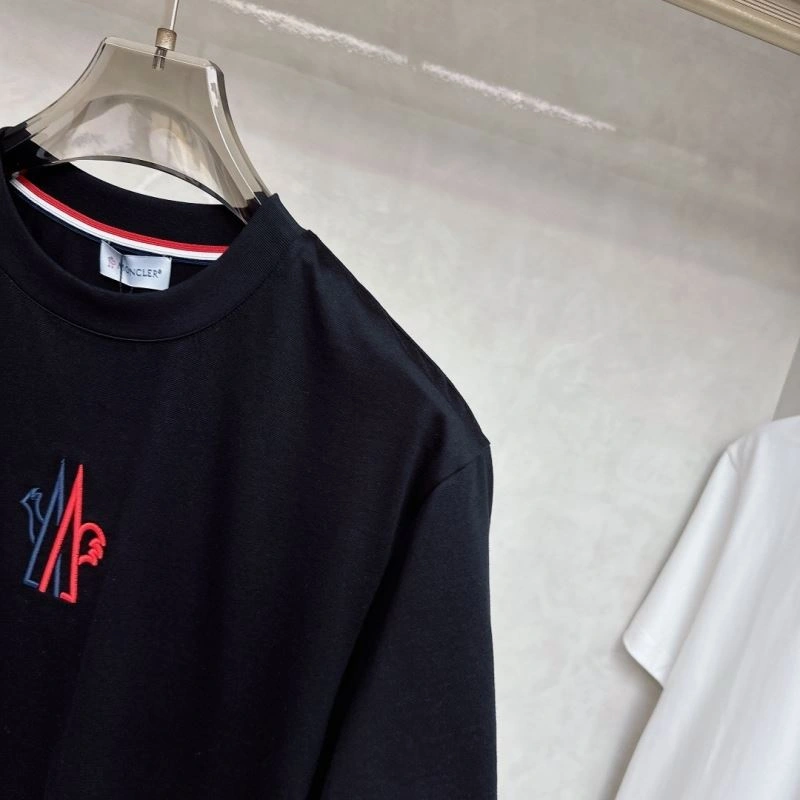 Moncler T-Shirts Lightweight 141755