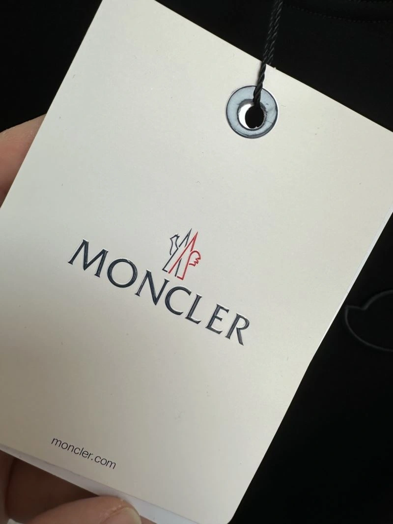 Stylish Moncler T-Shirts 141743