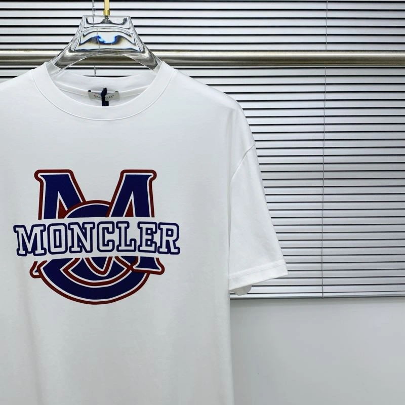 TechFriendly Moncler T-Shirts 141742