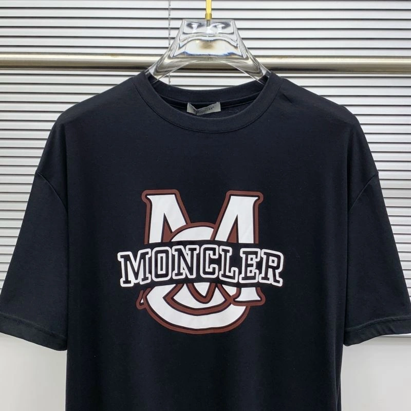 Moncler T-Shirts Neat 141751
