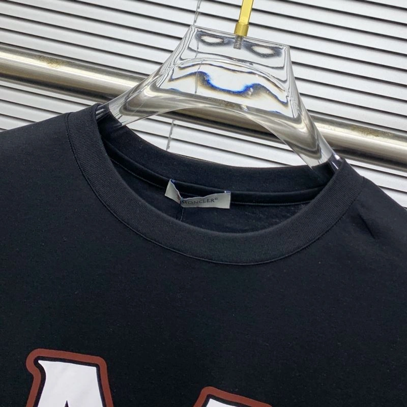 Moncler T-Shirts Neat 141751
