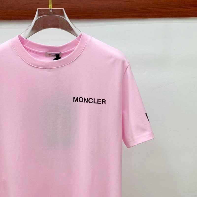 Moncler T-Shirts Soft 141739