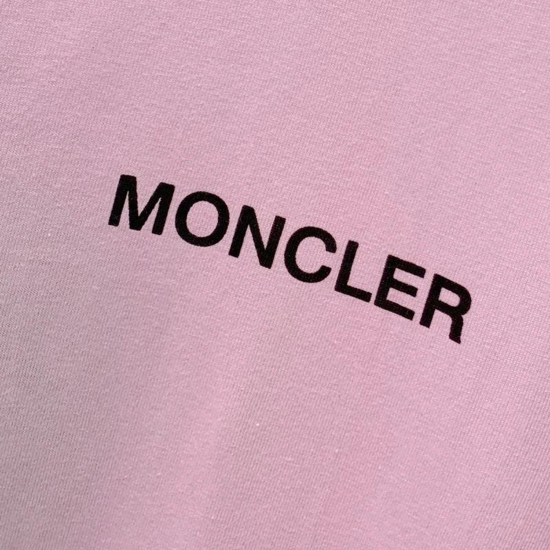 Moncler T-Shirts Soft 141739