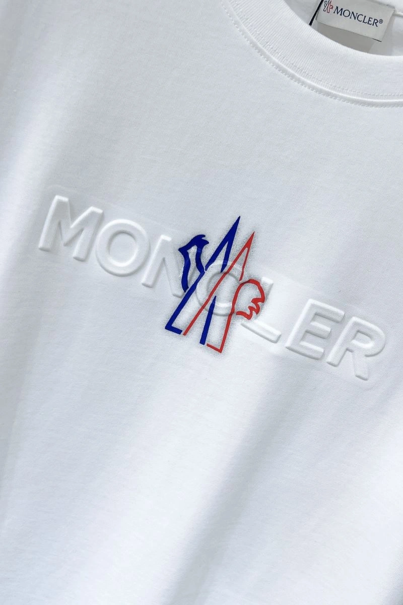 Moncler T-Shirts Youthful 141734