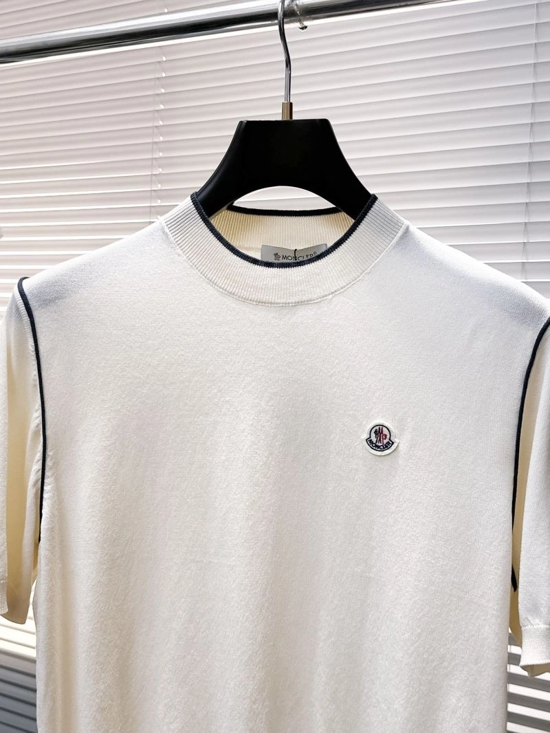 Chic Moncler T-Shirts 141730
