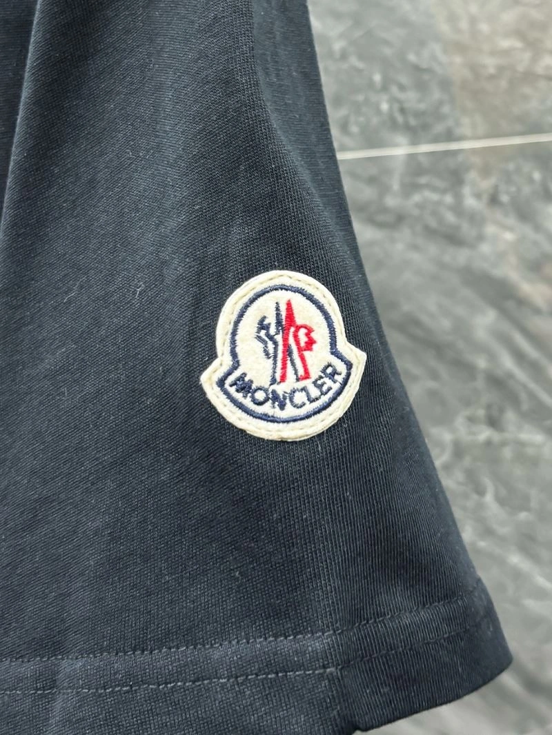 Trendsetting Moncler T-Shirts 141729