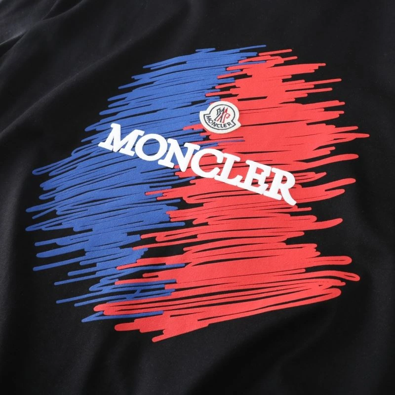 ComfortFit Moncler T-Shirts 141725