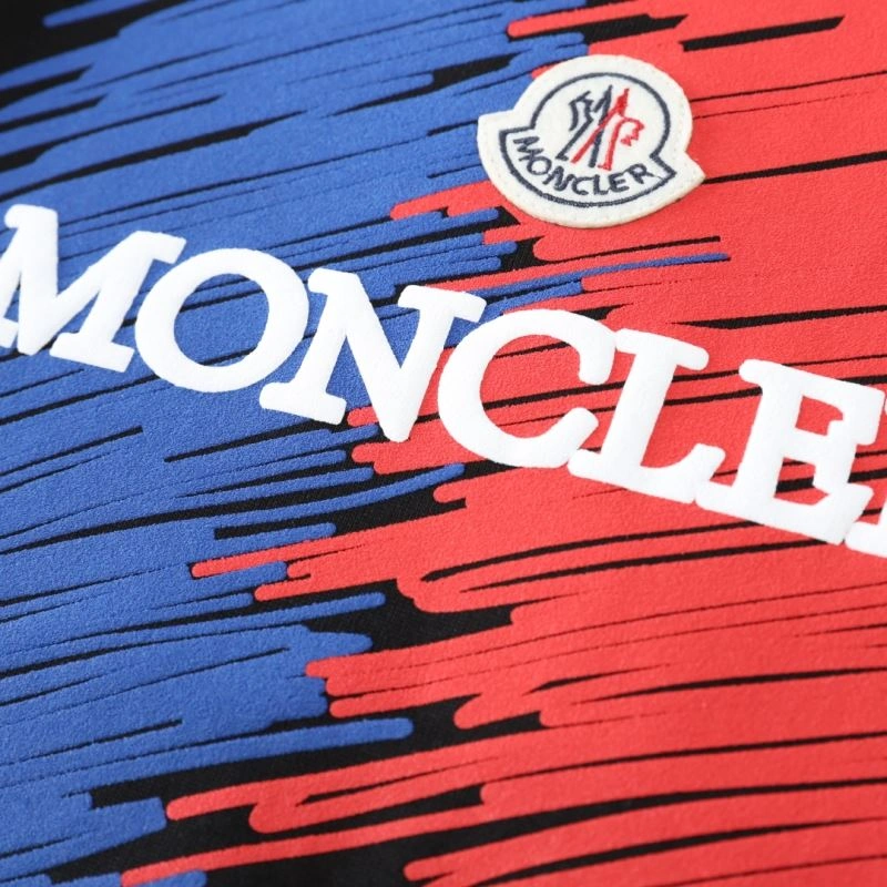 ComfortFit Moncler T-Shirts 141725