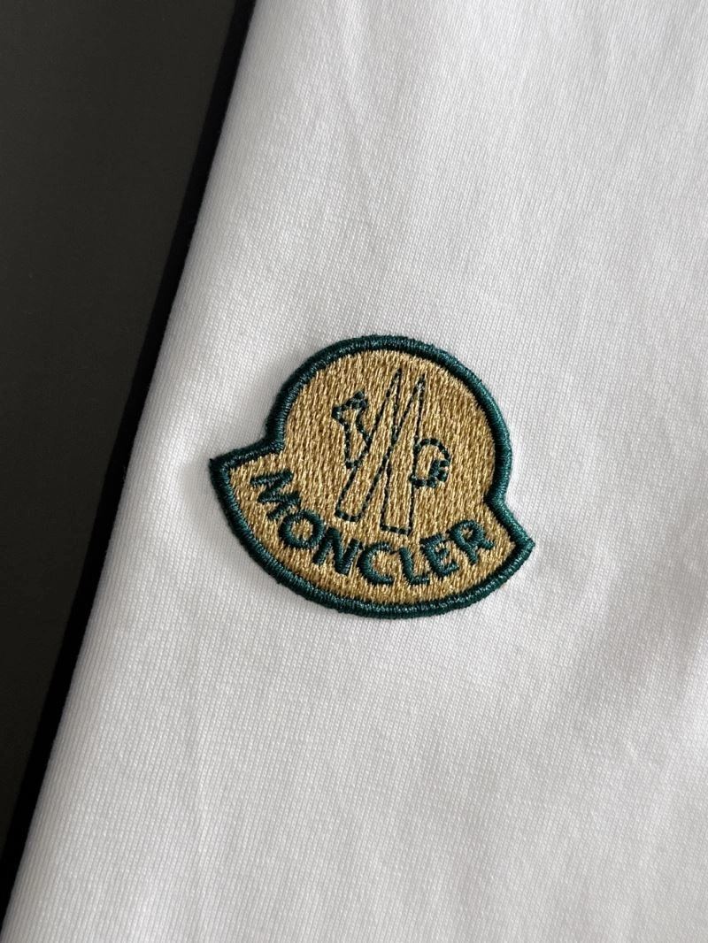 Moncler T-Shirts Unisex 141724