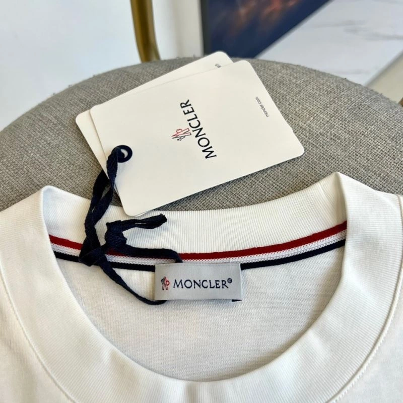 EyeCatching Moncler T-Shirts 141713