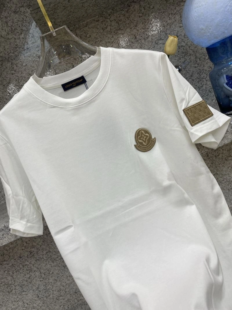 Unisex Moncler T-Shirts 141706