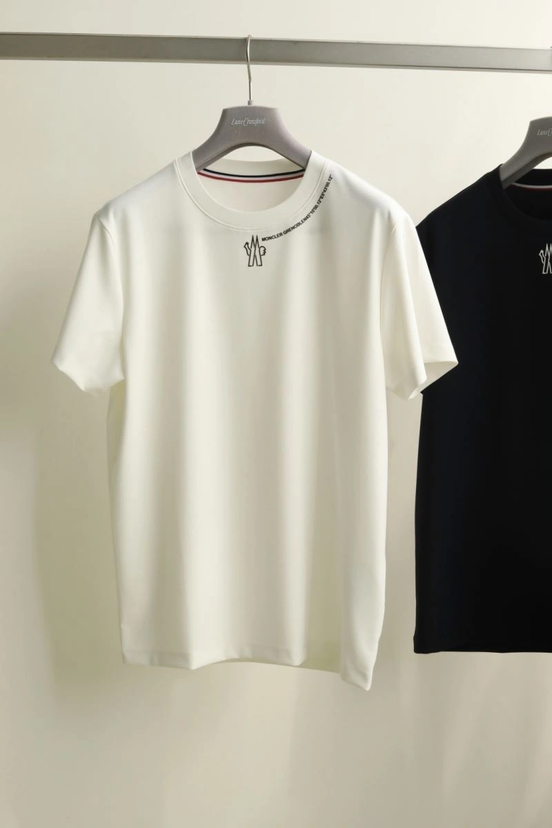Stretchable Moncler T-Shirts 141709