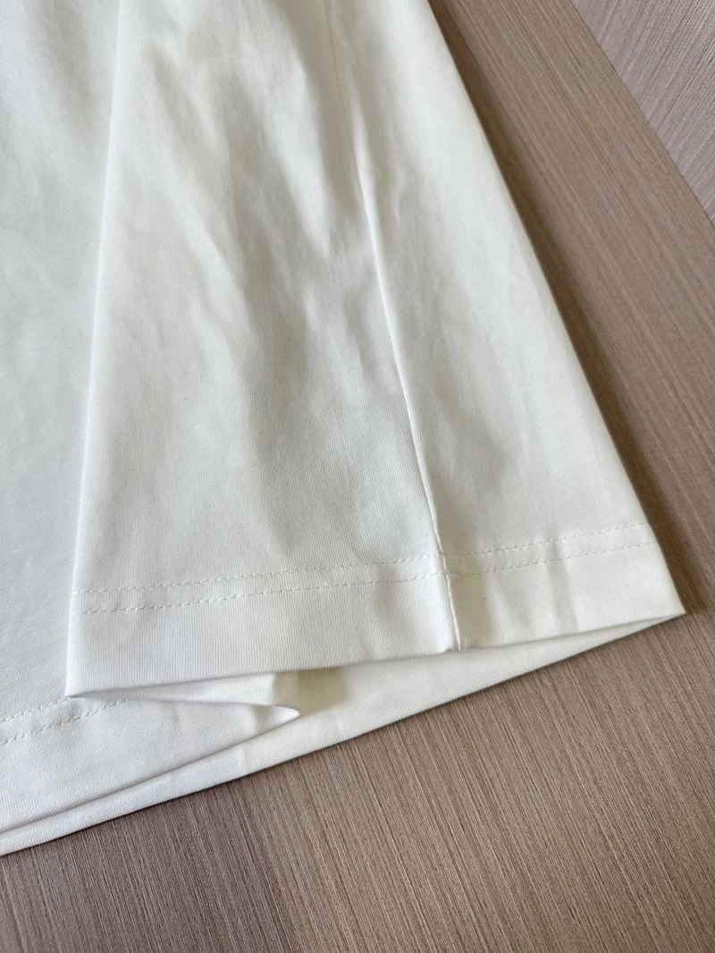 Moncler T-Shirts Breathable 141696