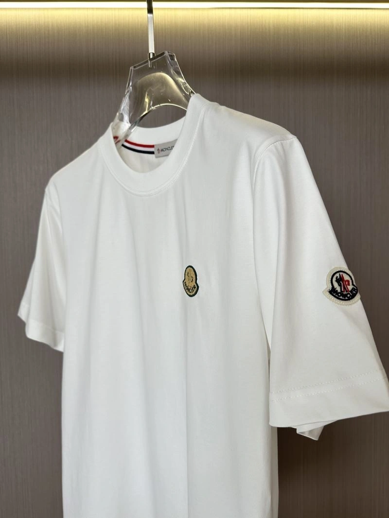 Moncler T-Shirts Breathable 141696