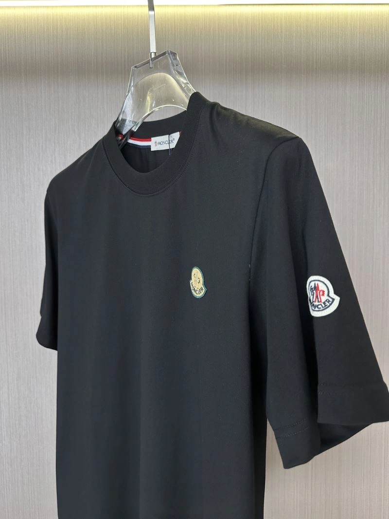 Flexible Moncler T-Shirts 141703