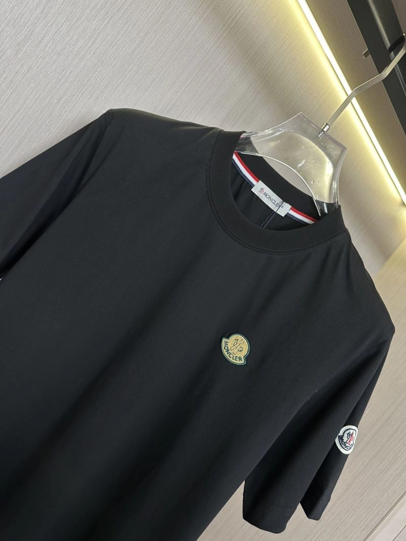 Flexible Moncler T-Shirts 141703