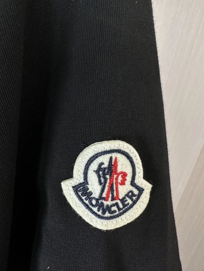Flexible Moncler T-Shirts 141703