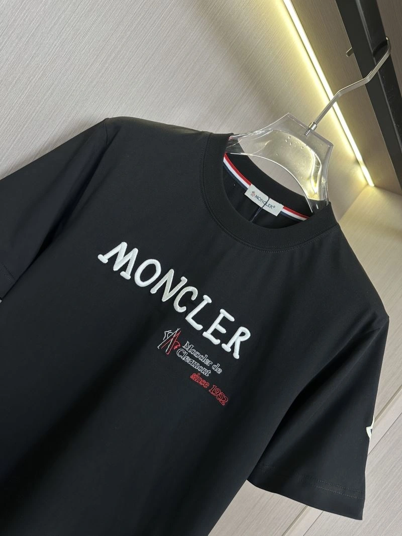 Trendy Moncler T-Shirts 141702