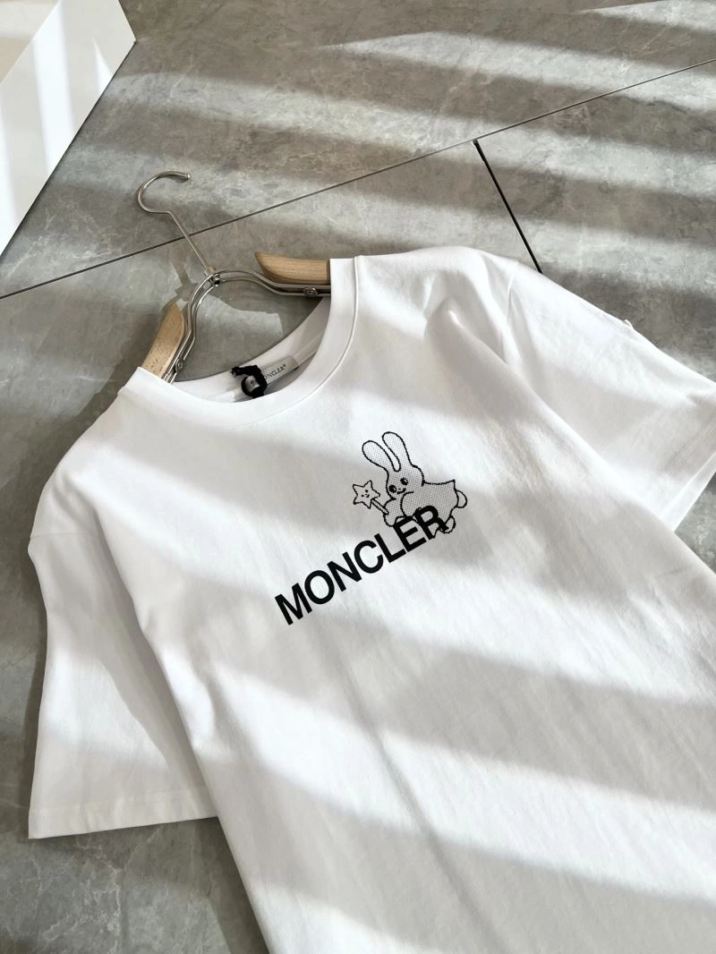 RelaxedFit Moncler T-Shirts 141714