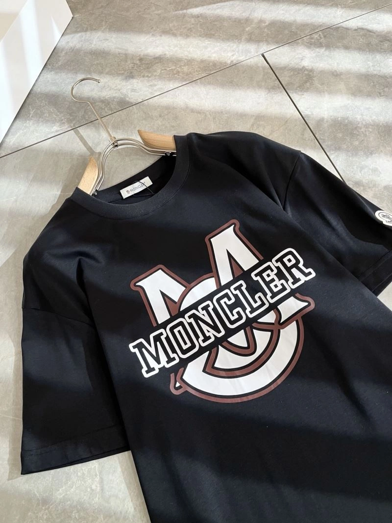 TechFriendly Moncler T-Shirts 141692