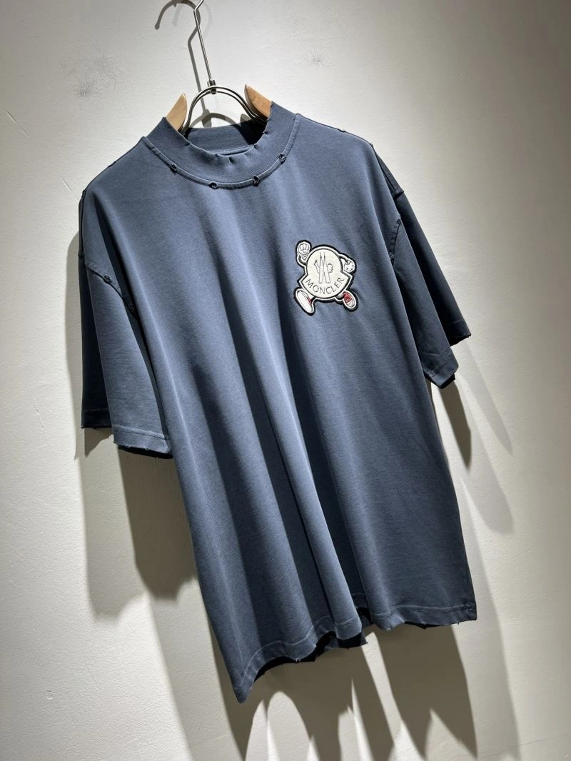 Bold Moncler T-Shirts 141686