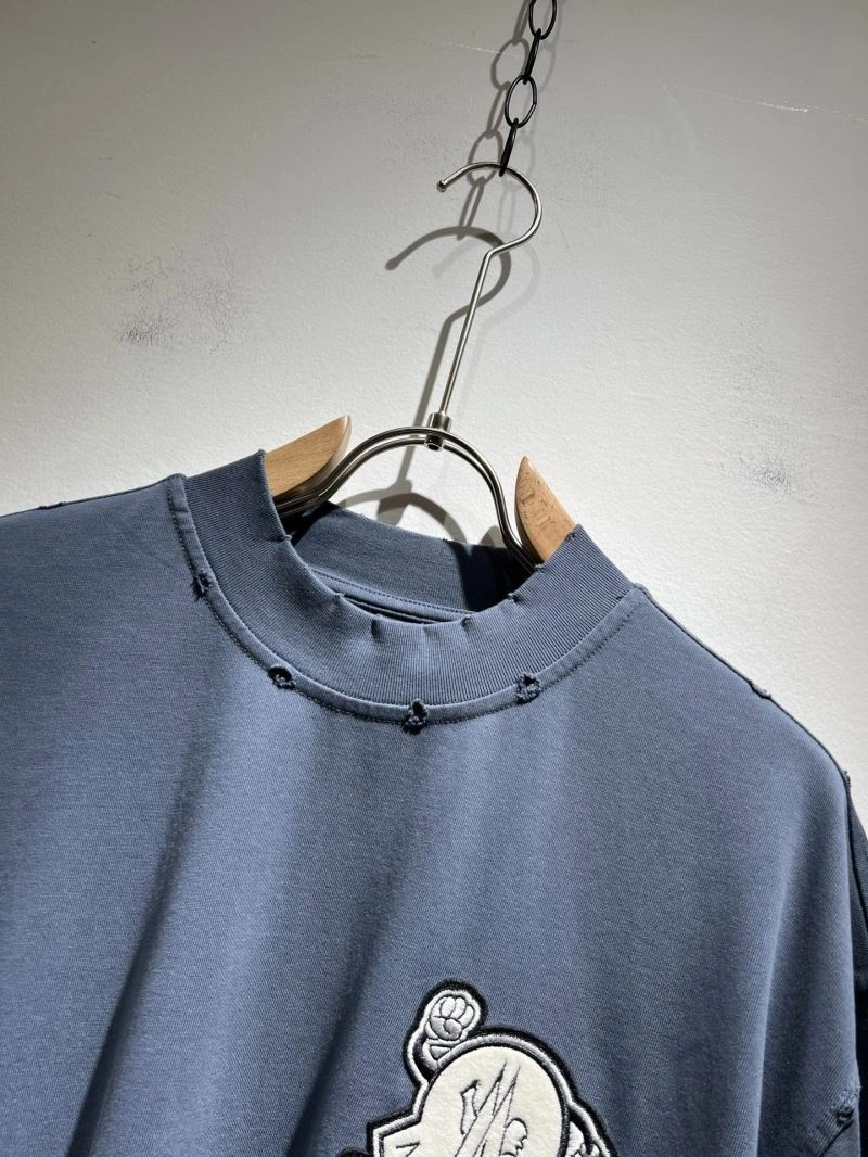 Bold Moncler T-Shirts 141686