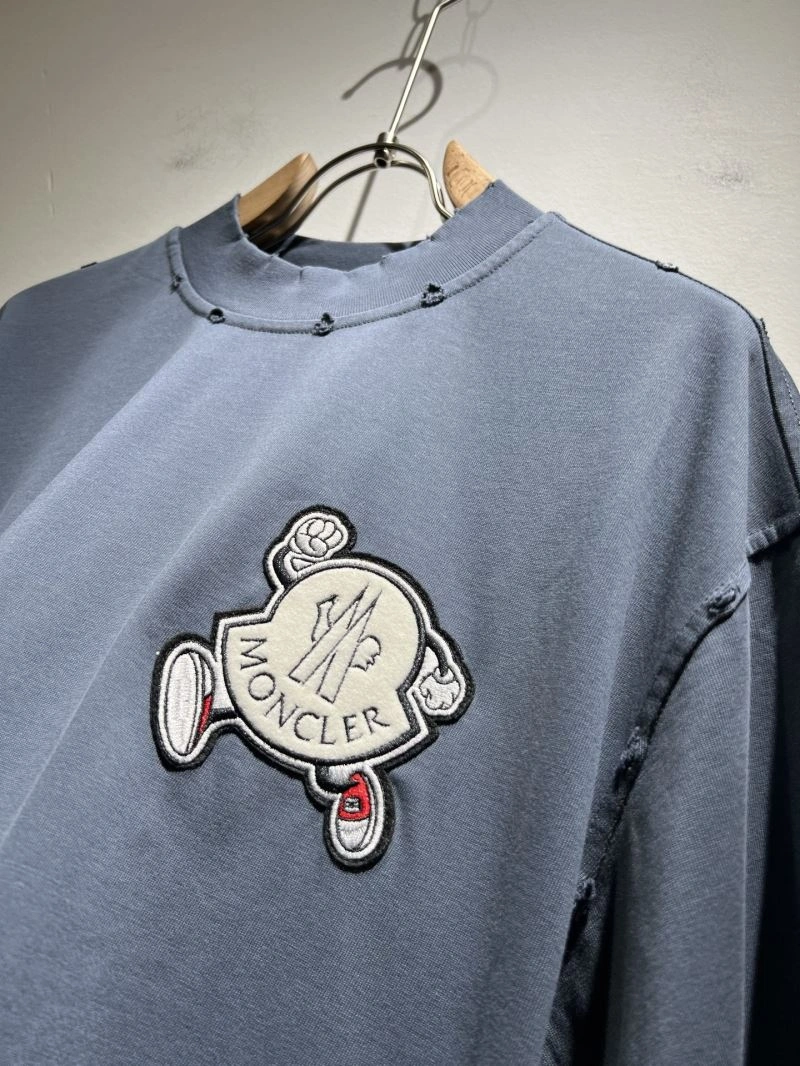 Bold Moncler T-Shirts 141686