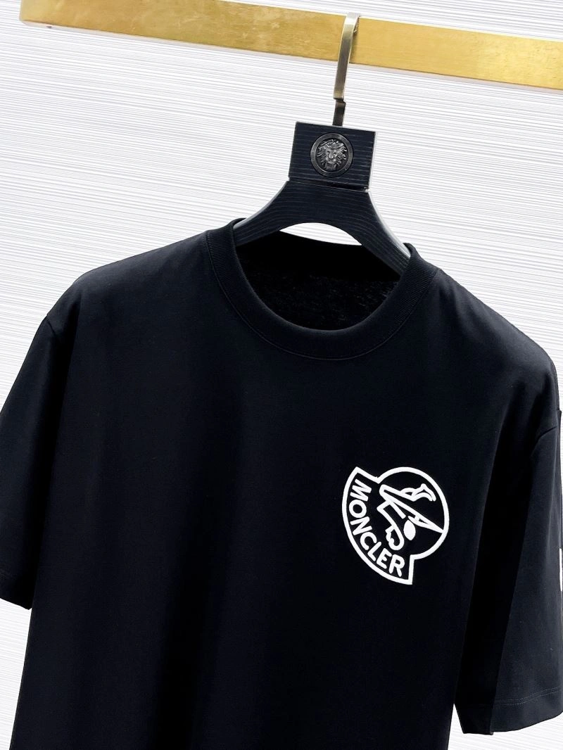 Moncler T-Shirts TechFriendly 141676