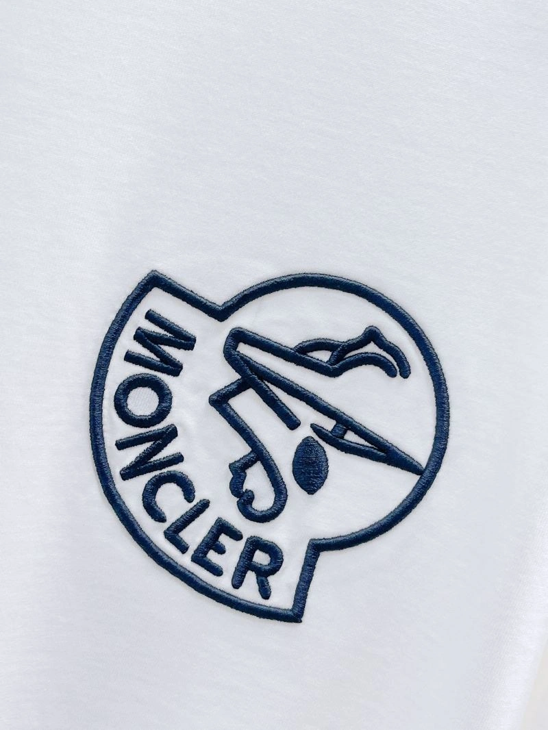 Moncler T-Shirts Cozy 141675