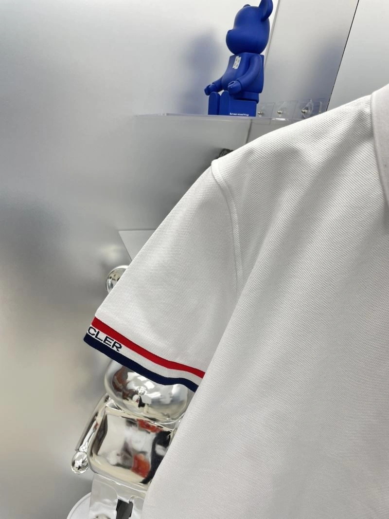 Modern Moncler T-Shirts 141665