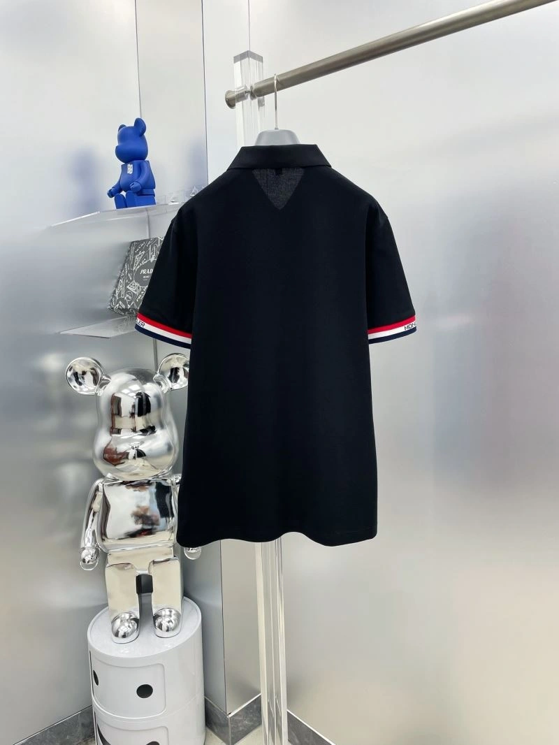 Moncler T-Shirts Unisex 141662
